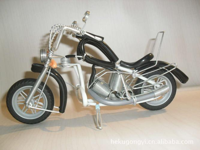 供应手工机器人 变形金刚 自行车 摩托车模型 地摊热卖 创意礼品
